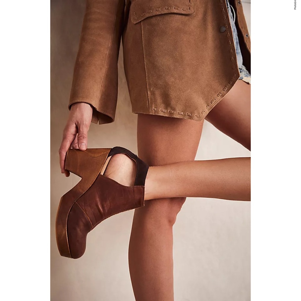 FREE PEOPLE Amber orchard clog size 38